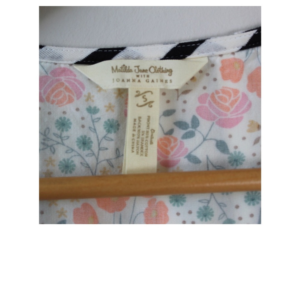 Women's Matilda‎ Jane with Joanna Gaines Harvest Day Top Stripe Floral Size S - Picture 3 of 5